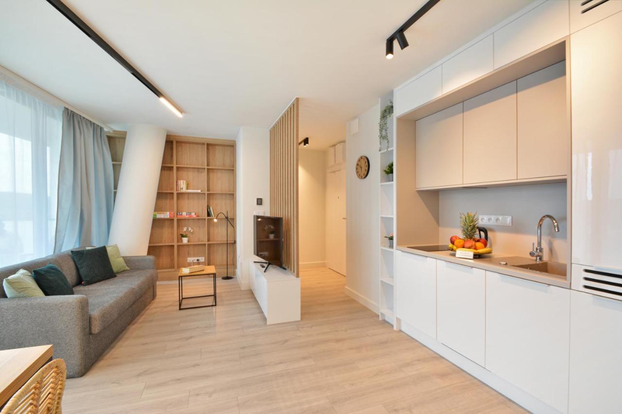 Lux Sea Towers - Wellness Spa, Gym & - Seaview By Rent Like