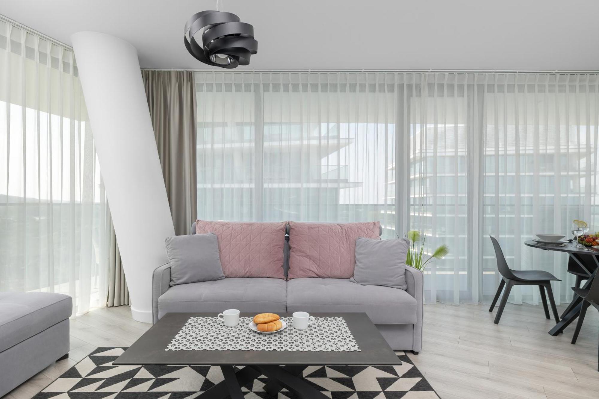 Apartment Lux Sea Towers - Wellness Spa, Gym & - Seaview By Rent Like *
